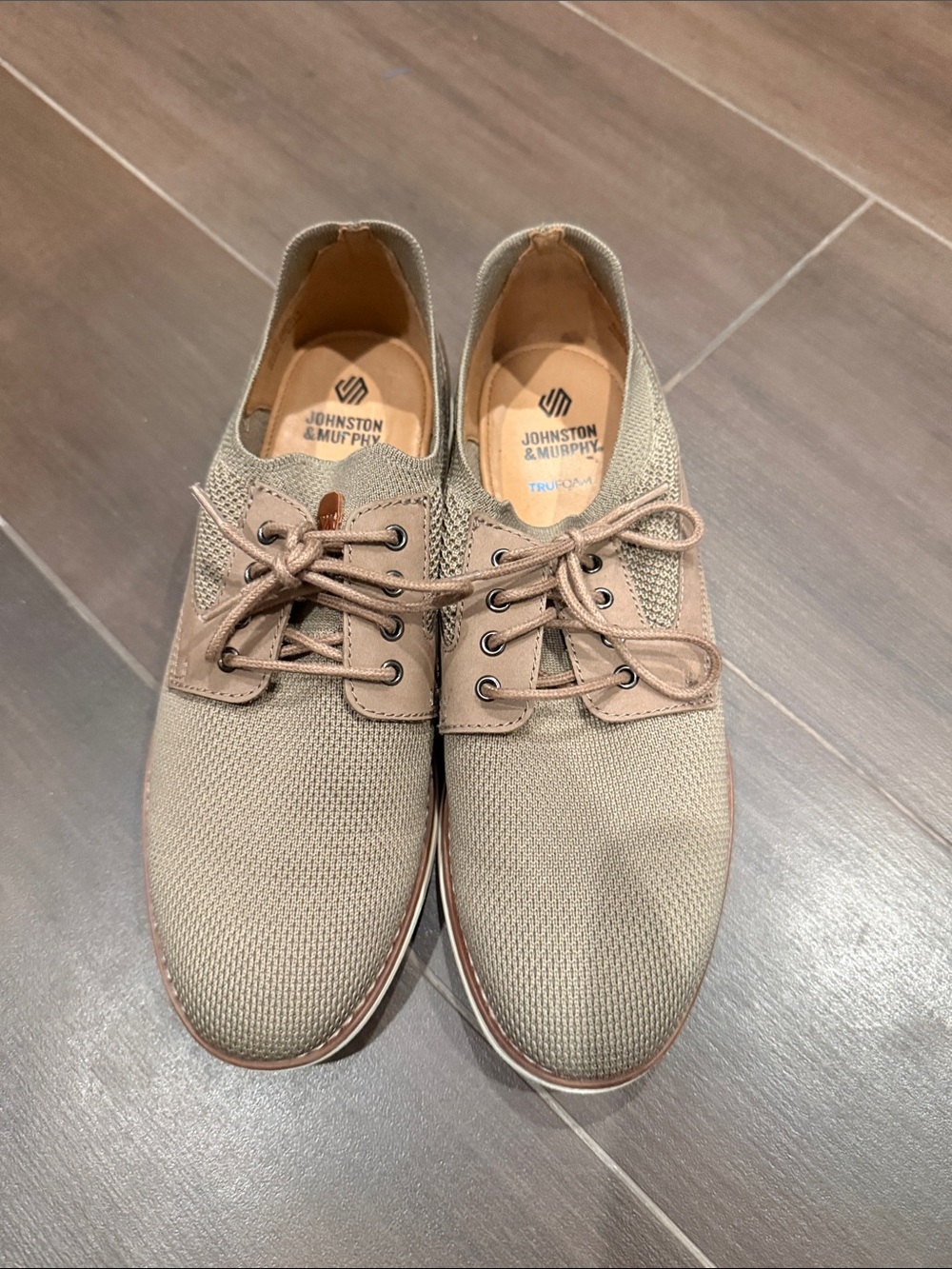 Johnston & Murphy Boys Knit Lace-Up Oxfords in Taupe